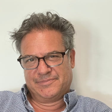 What tips do you have for finding a suitable storage company for families who are moving? Joey Sasson